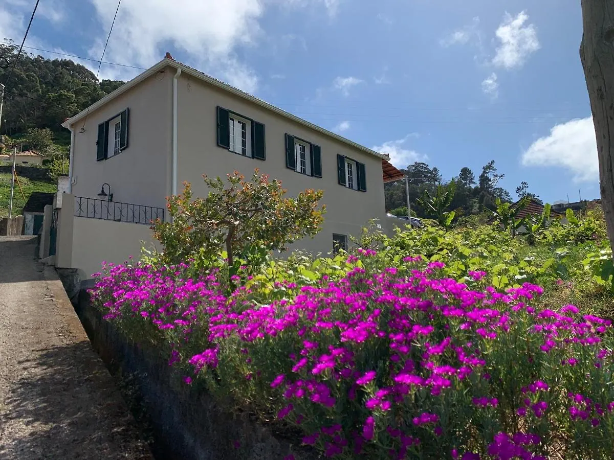 Terra Batista House location
